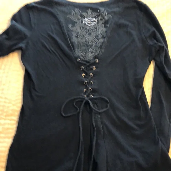 Harley Davidson ladies long sleeve shirt size medium - Picture 4 of 4